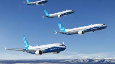Boeing supera Airbus em encomendas e dispara na bolsa com apoio político