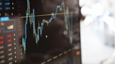 Bolsas Americanas sobem, Dow Jones e S&P 500 em alta e acusações contra Maduro!