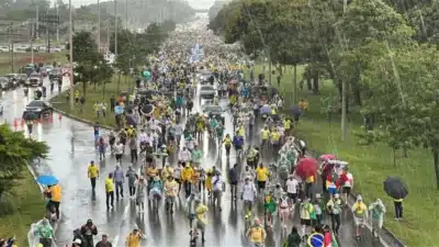 Deputado do PL-MG lidera manifestação em Brasília com 18 mil pessoas