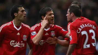 Jamie Carragher expõe desentendimento com Álvaro Arbeloa no Liverpool!