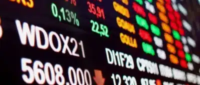 Ibovespa Cai 1,03&percnt; em Dia de Ajuste e Eventos Geopolíticos