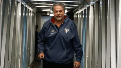 Julio Casares sofre impeachment no São Paulo após denúncia de desvios