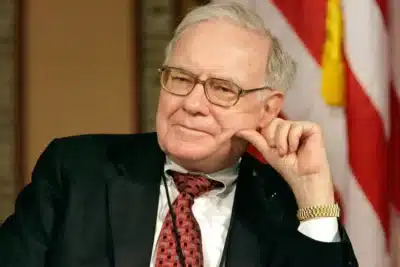 Warren Buffett alerta: juros compostos e o impacto de investir cedo!