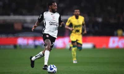 Corinthians acompanha ausência de José Martínez na Venezuela e busca solução