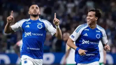 Cruzeiro goleia Uberlândia por 5 a 0 no Mineirão com atuação de destaque!