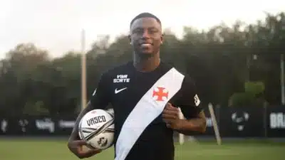 Vasco contrata atacante colombiano Marino Hinestroza para reforçar o ataque!