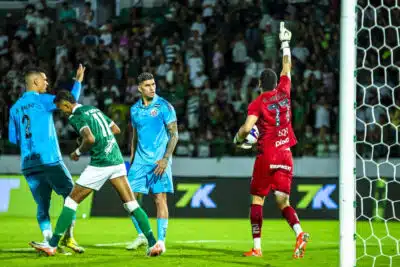 Santos e Guarani empatam em 1 a 1 com empate polêmico e gol de Kewen!
