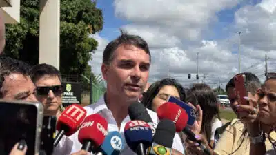 Flavio Bolsonaro: Sem apoio, mantém pré-candidatura à Presidência em 2026