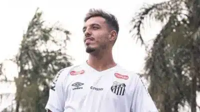 Gabriel Menino empolga apresentação no Santos: “Quero título neste ano!”
