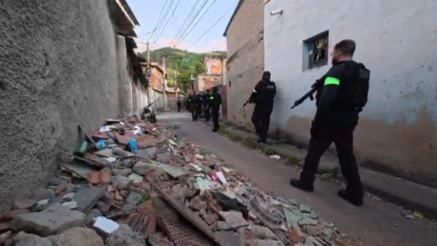 Operação Contenção: Polícia prende suspeitos do Comando Vermelho no Rio