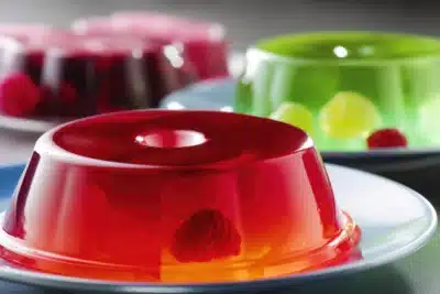 Influenciadora Anna Paul discute vídeo viral sobre turbulência e segurança em voo