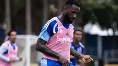 Gerson chega ao Cruzeiro em contratação recorde de 27 milhões de euros