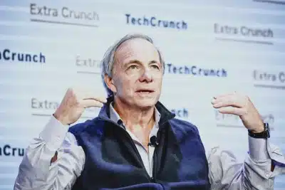 Ray Dalio alerta: “Guerra de Capitais” global ameaça economia global