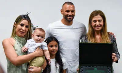 Weverton reforça o Grêmio: goleiro de títulos chega para 2028