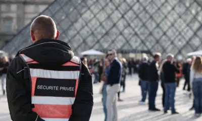 Funcionários do Louvre retomam greve contra condições de trabalho e falta de segurança