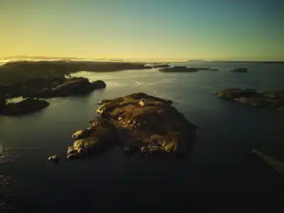 Luxo e Tranquilidade: O Isolamento e o Friluftsliv Definem o Turismo de Alto Padrão em 2026