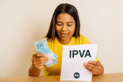 Jamille Novaes alerta: Motoristas com placa final 5 têm prazo para IPVA 2026