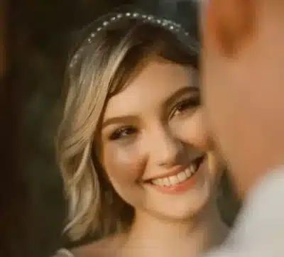 Influenciadora Isabel Veloso é Velada Após Morte aos 19 Anos em Paraná