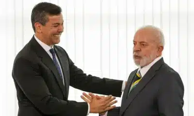 Santiago Peña Lamenta Ausência de Lula na Assinatura do Acordo Mercosul-UE