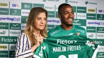 Palmeiras Acompanha Mercado de Transferências: Saídas e Busca por Reforços no Elenco
