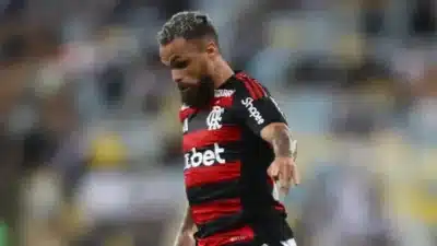 Flamengo e Michael Rescindem Acordo: Fim de Era e Atacante à Busca por Novo Clube!