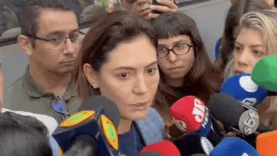 Michelle Bolsonaro relata sofrimento de Bolsonaro após queda em presídio