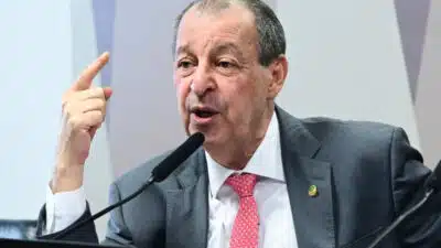 Omar Aziz Lidera Procura por Governo no Amazonas em Nova Pesquisa