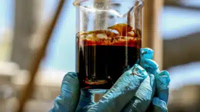 Trump defende controle do petróleo da Venezuela após nacionalizações