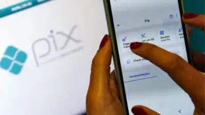 Pix enfrenta instabilidade com mais de 6 mil problemas em bancos no Brasil