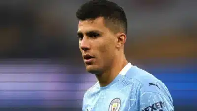 Manchester City tem Doku e Rodri de volta para duelo contra o Sunderland