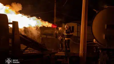 Volodymyr Zelensky Alerta: Kiev Sem Aquecimento Após Ataques Russos Intensos