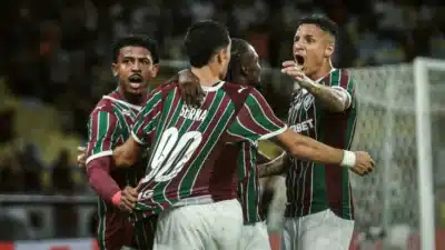 Fluminense vence Flamengo no Carioca e complica classificação do rival
