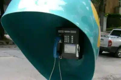 Anatel desativa orelhões em todo o Brasil: o que muda a partir de 2029