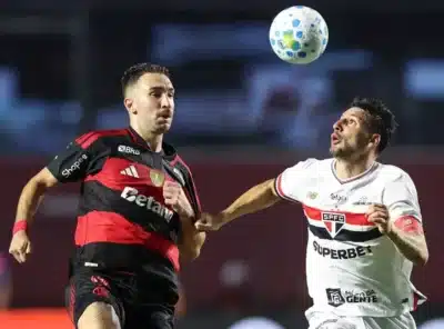 São Paulo Vence Flamengo em Estreia do Brasileirão 2026 – Polêmica no Morumbi!