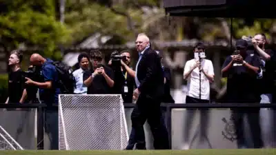Corinthians Paga para Fim de Sanções e Contratações Urgentes