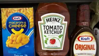 Berkshire Hathaway avalia venda de ações da Kraft Heinz por US$ 7,8 bilhões