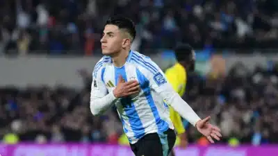 Palmeiras faz proposta milionária por Thiago Almada, ídolo da Argentina
