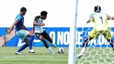 Corinthians vence Trindade por 1 a 0 na Copinha com gol de Favela!