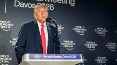 Trump impõe prazo para desarmamento do Hamas em nova declaração