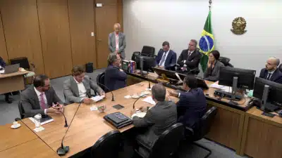 Daniel Vorcaro Declara Não Ter Facilitações em Caso BRB – PF Investiga Master Card