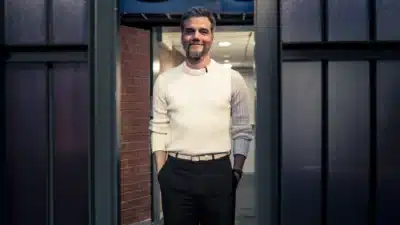 Wagner Moura Impressiona com Estilo e Elegância nos Prêmios de Cinema 2026