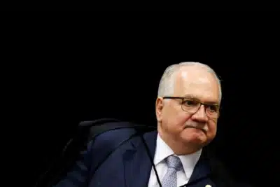 STF Suspende Tributação de Dividendos: Fachin Define Nova Rota para o Julgamento