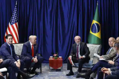 Brasil e China ganham com tarifa americana: Trump enfrenta decisão histórica da Suprema Corte!