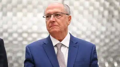 Brasil Condena Ataques e Defende Paz no Oriente Médio Após Crise no Irã