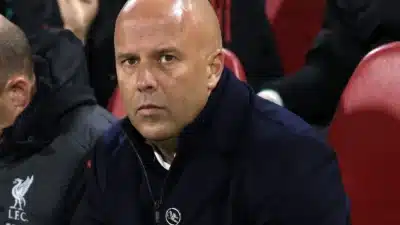 Arne Slot Revela Frustração e Dúvidas no Liverpool em Crise de Resultados!