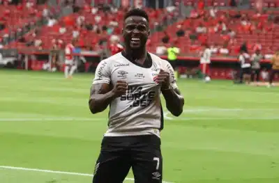 Athletico-PR x Foz do Iguaçu: Furacão em Casa Busca Vantagem no Paranaense de 2026!