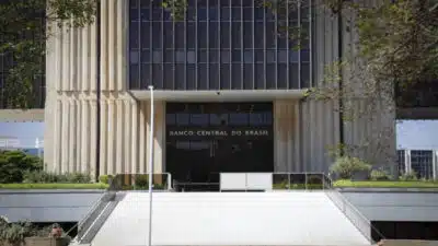 CMN Aprovado: Medidas Impactantes que Mudam o Mercado Financeiro em 2026!