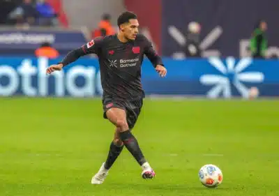 Olympiacos x Bayer Leverkusen: Clássico de Mata-Mata Decide o Passaporte para oitavas!