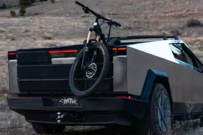 Motociclista Morre em Colisão Exótica no Túnel Max Feffer – Detalhes Chocantes!