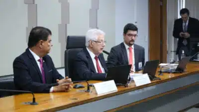 Mercosul e UE assinam acordo histórico: Brasil ganha destaque global!